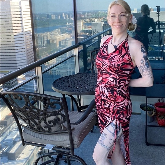 Women's Slit Dress XS/ Robe fendue pour femme XS - Picture 3 of 8